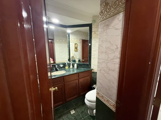 Apartamento de 3 alcobas en venta en Santa Barbara Occidental, Bogotá, 154 m² · foto 14 de 18