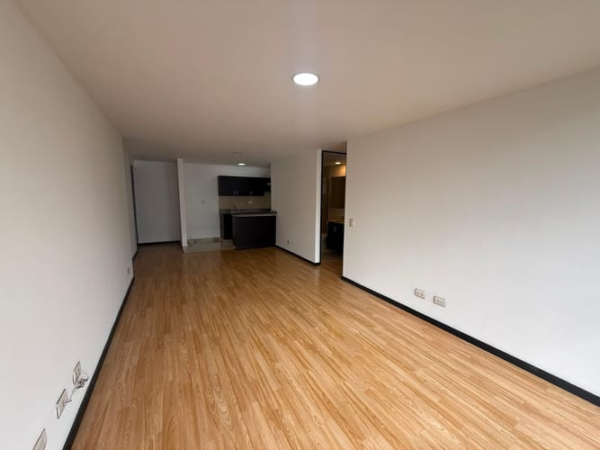 Apartamento de 3 alcobas en arriendo en Los Balsos, Medellín, 85 m² · foto 4 de 16