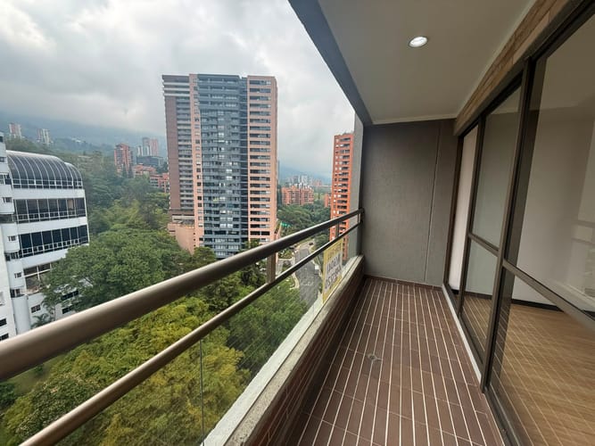 Apartamento de 3 alcobas en arriendo en Los Balsos, Medellín, 85 m² · foto 6 de 16