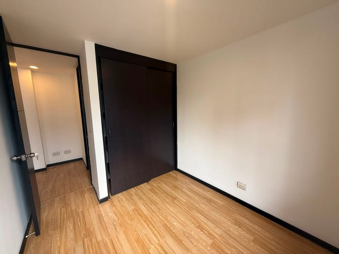 Apartamento de 3 alcobas en arriendo en Los Balsos, Medellín, 85 m² · foto 9 de 16