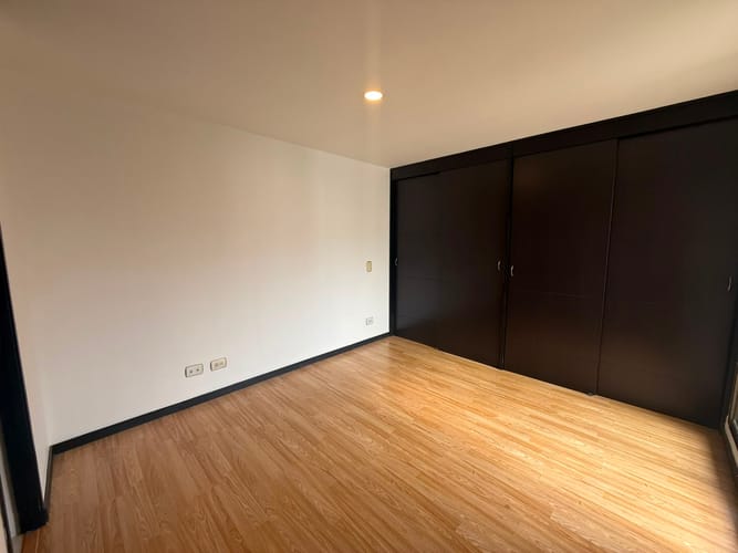 Apartamento de 3 alcobas en arriendo en Los Balsos, Medellín, 85 m² · foto 14 de 16