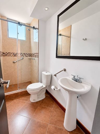 Apartamento de 3 alcobas en arriendo en Condominio Campestre Alhambra, Madrid, 76 m² · foto 18 de 19