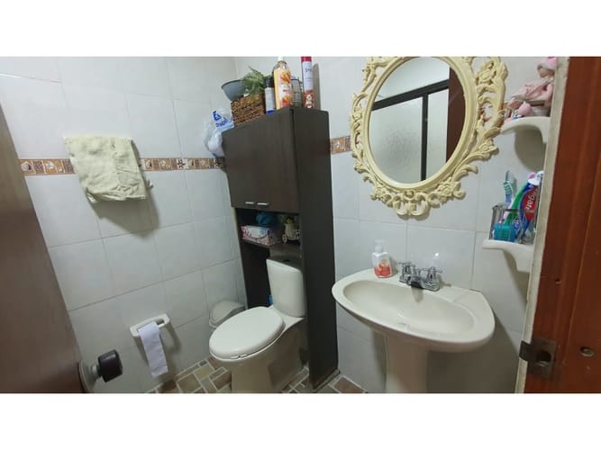 Casa de 7 alcobas en venta en Calima, Cali, 189 m² · foto 10 de 24