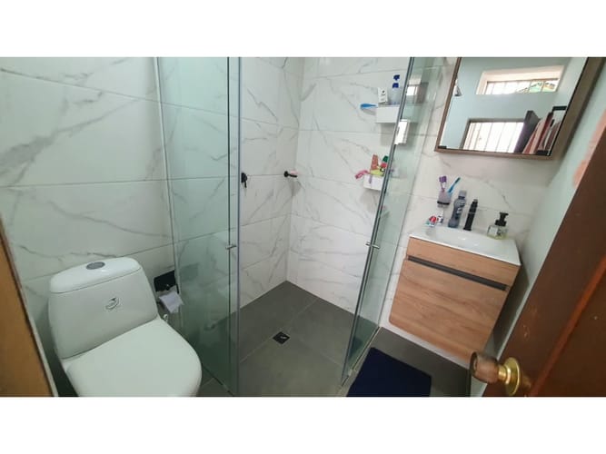 Casa de 7 alcobas en venta en Calima, Cali, 189 m² · foto 23 de 24