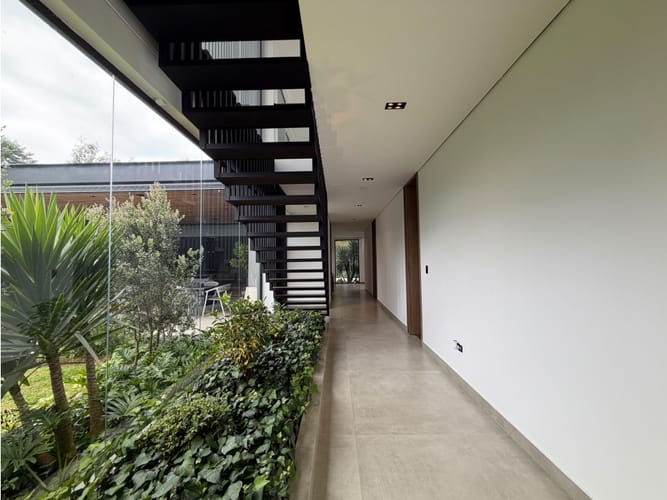 Casa de 4 alcobas en venta en Las Palmas, Medellín, 700 m² · foto 16 de 24
