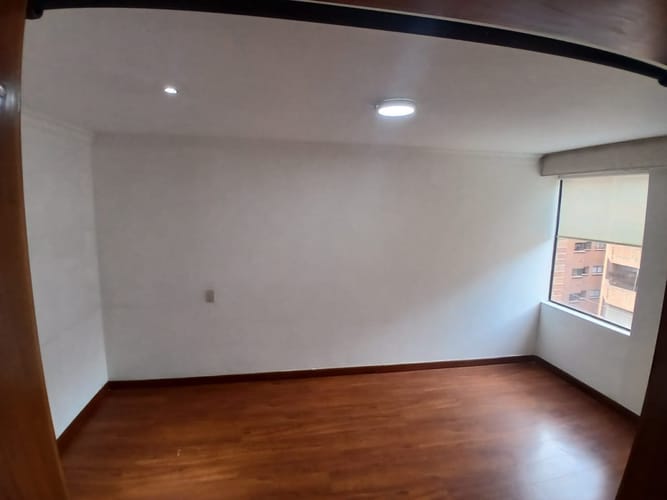 Apartamento de 3 alcobas en arriendo en Chico, Bogotá, 112 m² · foto 6 de 24