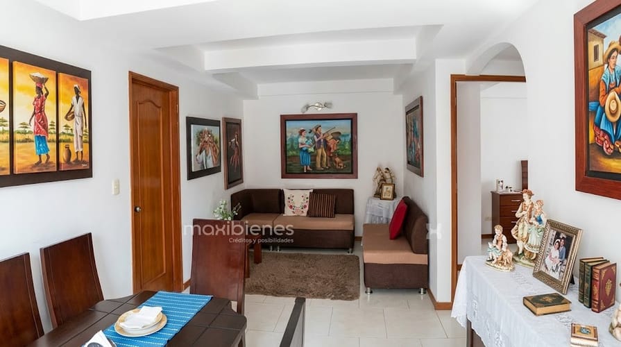Apartamento de 3 alcobas en venta en La Ceja, 67 m² · foto 2 de 7