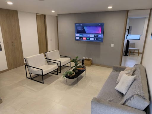 Apartamento de 3 alcobas en arriendo en Conquistadores, Medellín, 108 m² · foto 11 de 16