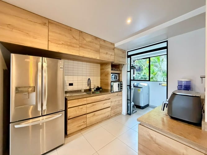 Apartamento de 3 alcobas en arriendo en Los Balsos, Medellín, 170 m² · foto 8 de 13