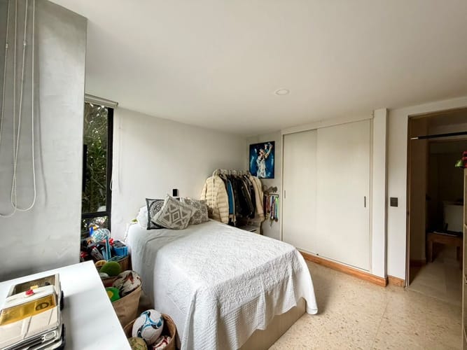 Apartamento de 3 alcobas en arriendo en Los Balsos, Medellín, 170 m² · foto 9 de 13