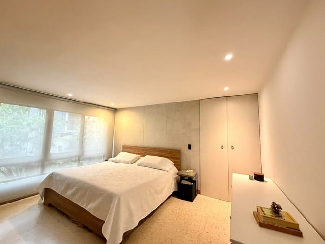 Apartamento de 3 alcobas en arriendo en Los Balsos, Medellín, 170 m² · foto 10 de 13