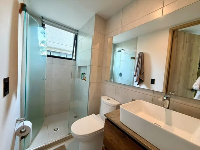 Apartamento de 3 alcobas en arriendo en Los Balsos, Medellín, 170 m² · foto 13 de 13