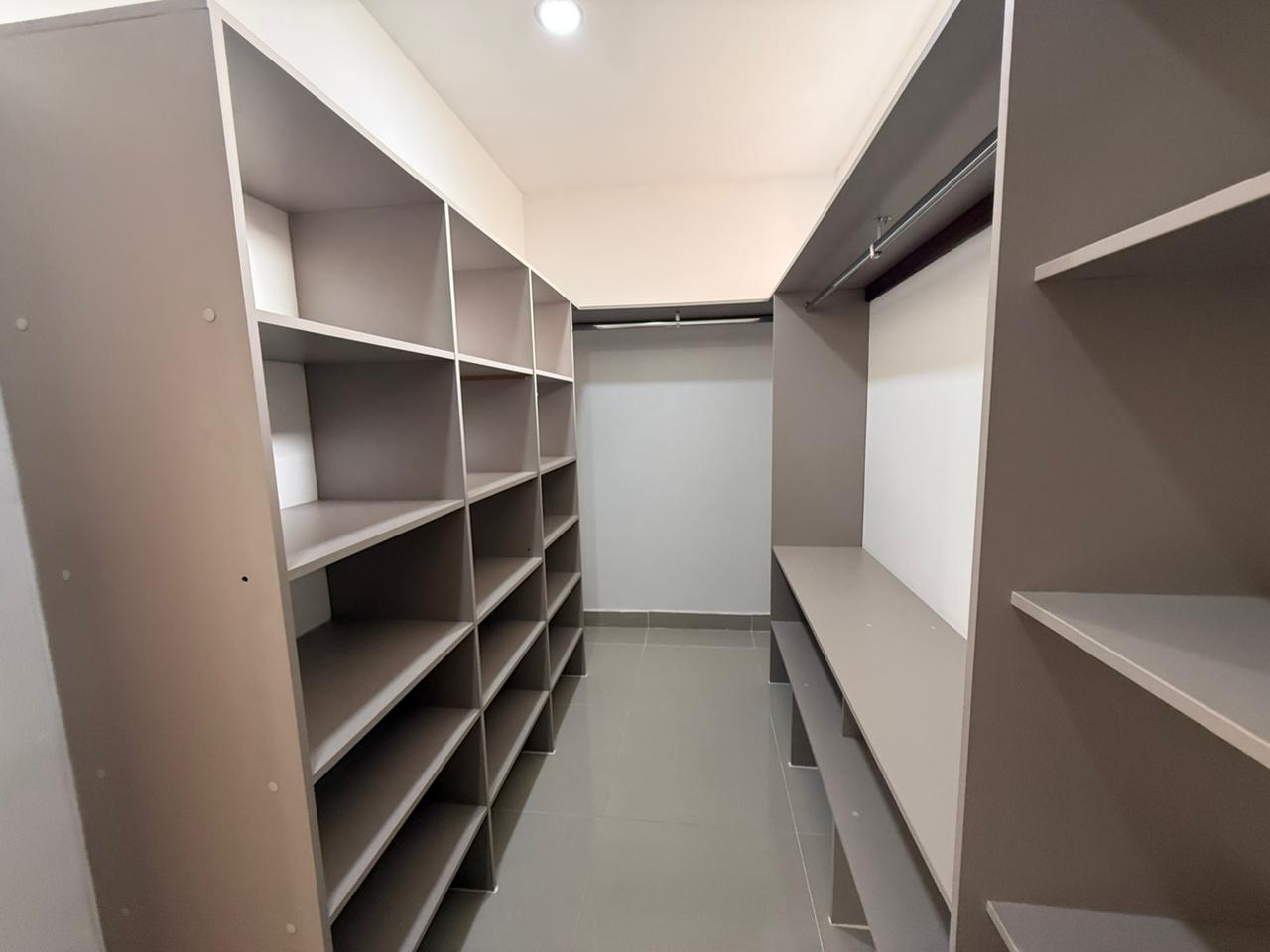 Apartamento en arriendo en El Poblado, Medellín · foto 3 de 17