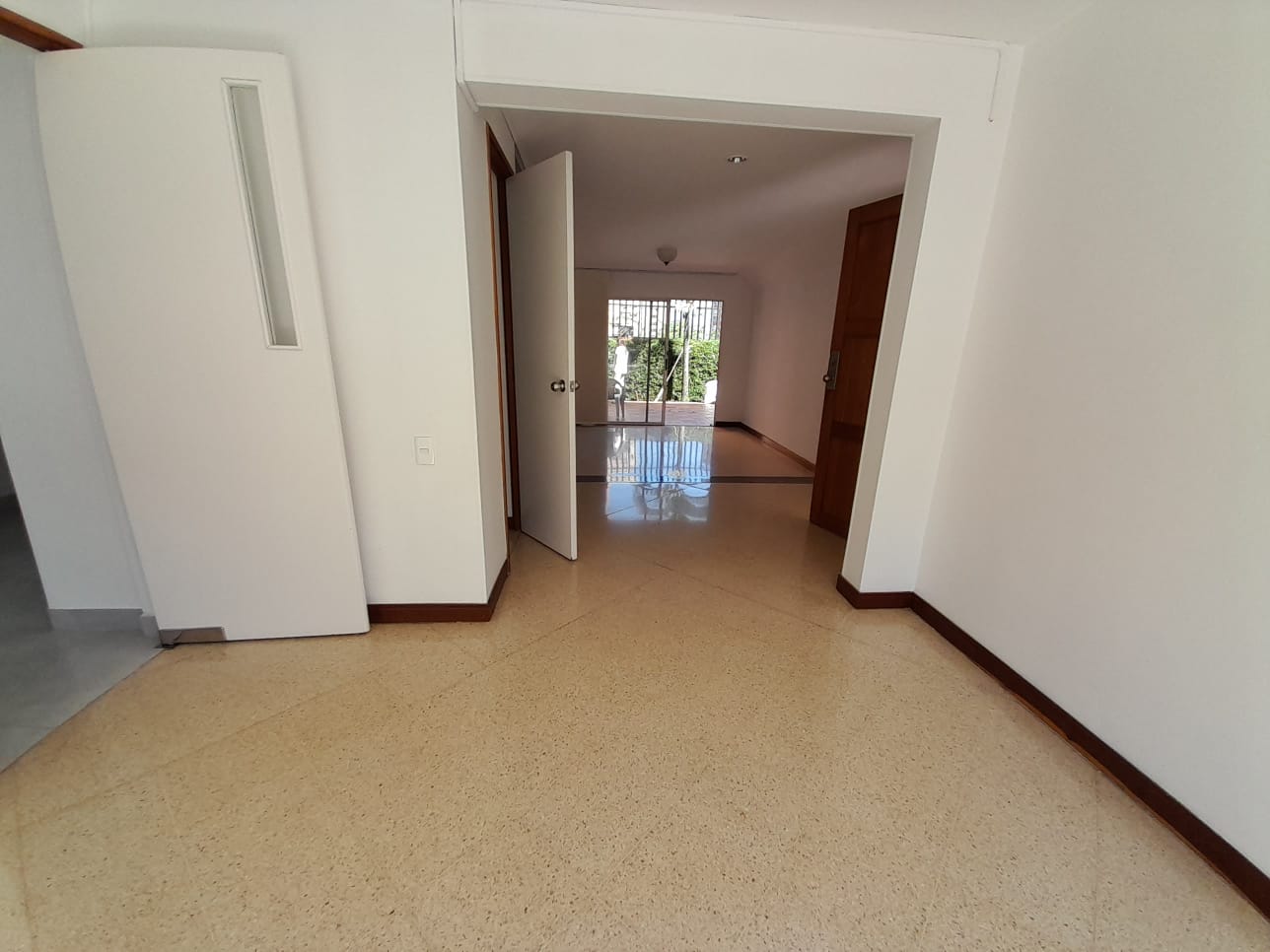 Casa en Arriendo en Loma del Esmeraldal, Envigado en Envigado, de Bien Raiz S.A.S