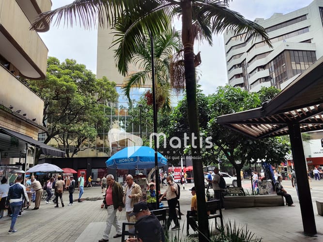 Local en arriendo en La Candelaria, Medellín, 100 m² · foto 2 de 13