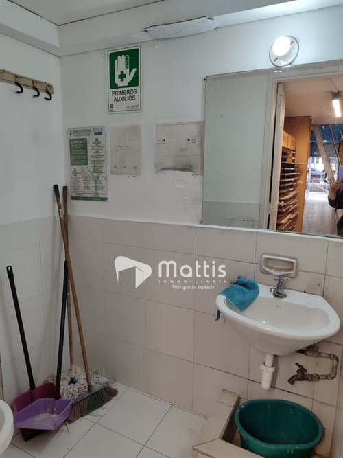 Local en arriendo en La Candelaria, Medellín, 100 m² · foto 13 de 13
