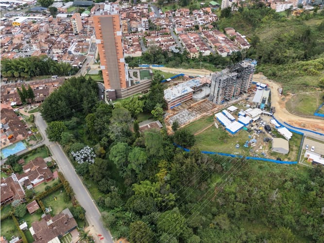 Lote en venta en Centro, Rionegro, 7800 m² · foto 3 de 19