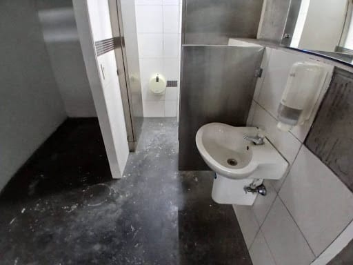 Edificio en arriendo en Trinidad, Medellín, 586 m² · foto 17 de 24