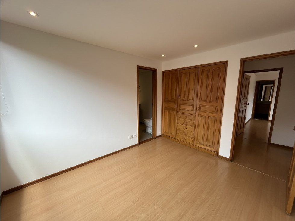 Apartamento en venta en El Nogal, Bogotá · foto 18 de 24