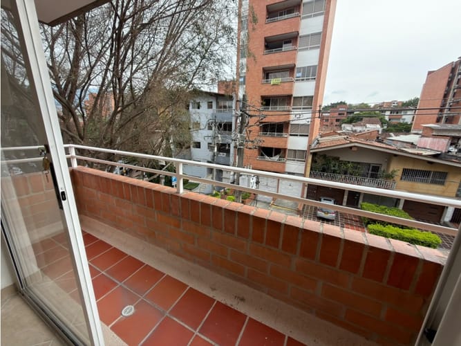 Apartamento de 3 alcobas en arriendo en Bolivariana, Medellín, 80 m² · foto 5 de 18