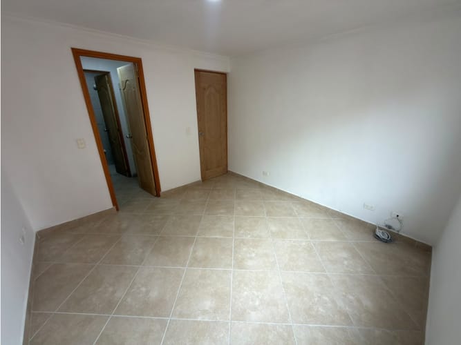 Apartamento de 3 alcobas en arriendo en Bolivariana, Medellín, 80 m² · foto 9 de 18