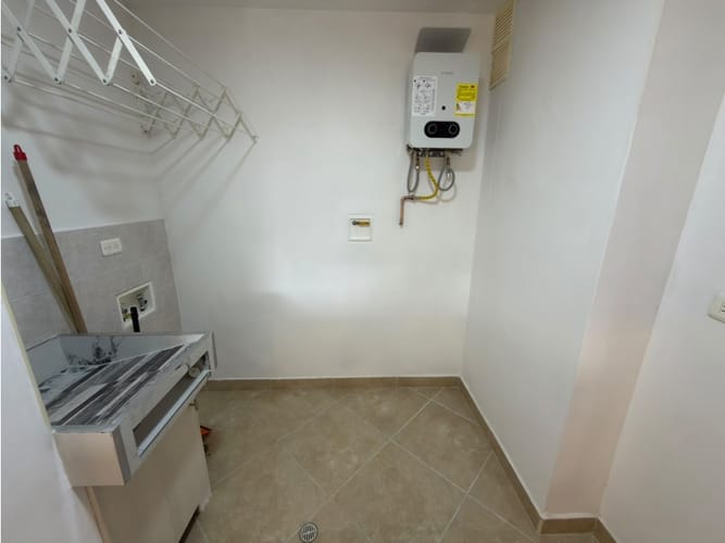 Apartamento de 3 alcobas en arriendo en Bolivariana, Medellín, 80 m² · foto 17 de 18