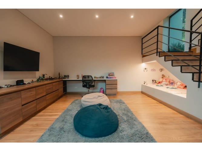 Casa de 4 alcobas en venta en El Retiro, 560 m² · foto 4 de 24
