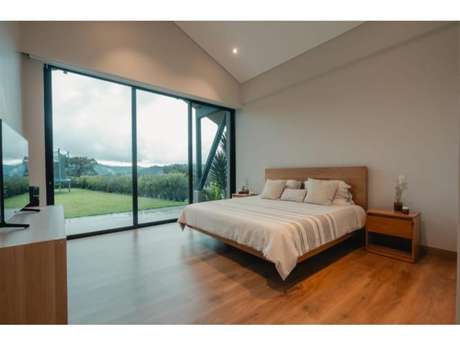 Casa de 4 alcobas en venta en El Retiro, 560 m² · foto 7 de 24