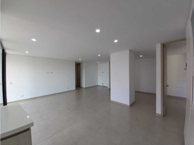 Apartamento de 3 alcobas en venta en Loma De Las Brujas, Envigado, 147 m² · foto 4 de 22