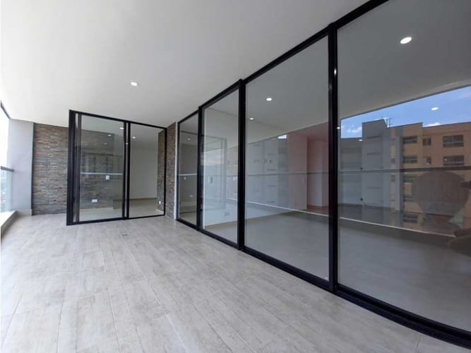 Apartamento de 3 alcobas en venta en Loma De Las Brujas, Envigado, 147 m² · foto 18 de 22