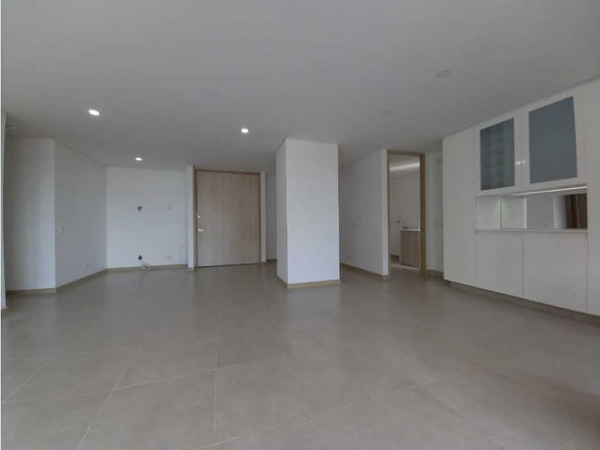 Apartamento de 3 alcobas en venta en Loma De Las Brujas, Envigado, 147 m² · foto 19 de 22