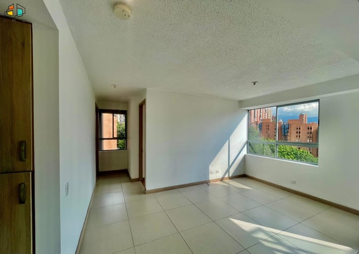 Apartamento de 2 alcobas en arriendo en El Poblado, Medellín, 110 m² · foto 19 de 24