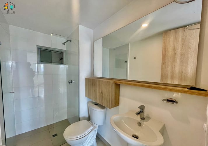 Apartamento de 2 alcobas en arriendo en El Poblado, Medellín, 110 m² · foto 13 de 24