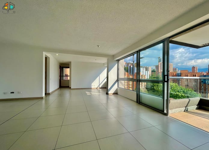 Apartamento de 2 alcobas en arriendo en El Poblado, Medellín, 110 m² · foto 8 de 24
