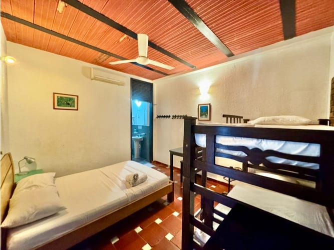 Casa de 14 alcobas en venta en La Esperanza, Santa Marta, 526 m² · foto 15 de 24