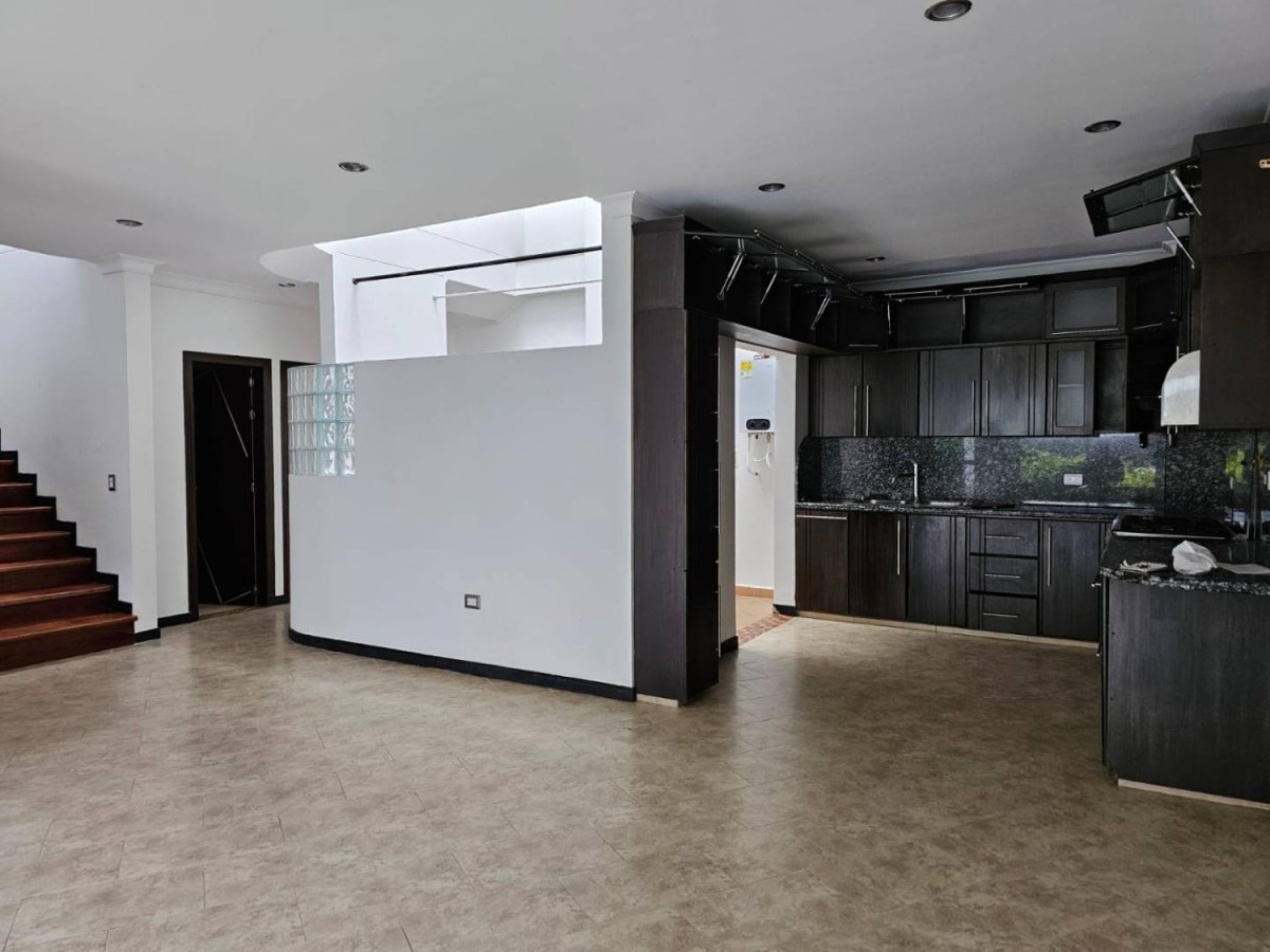 Casa en arriendo en Loma De La Doctora, Sabaneta · foto 6 de 17
