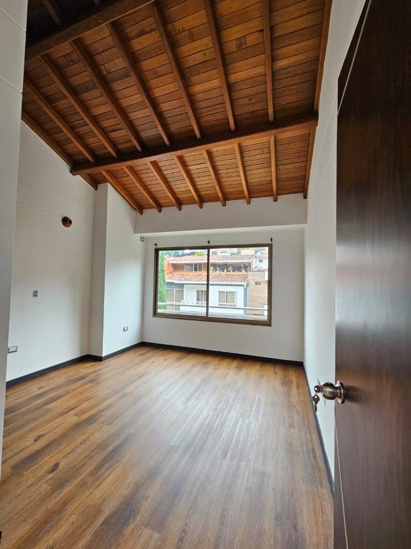 Casa en arriendo en Loma De La Doctora, Sabaneta · foto 9 de 17