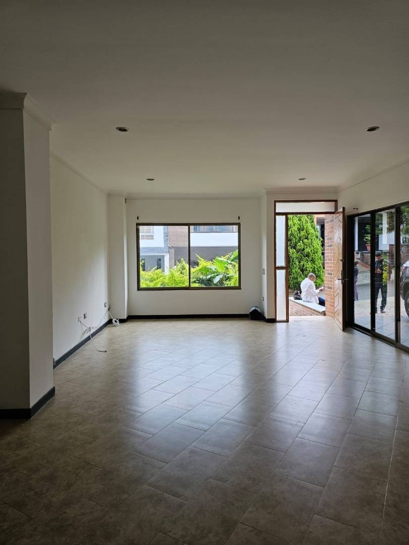 Casa en arriendo en Loma De La Doctora, Sabaneta · foto 14 de 17