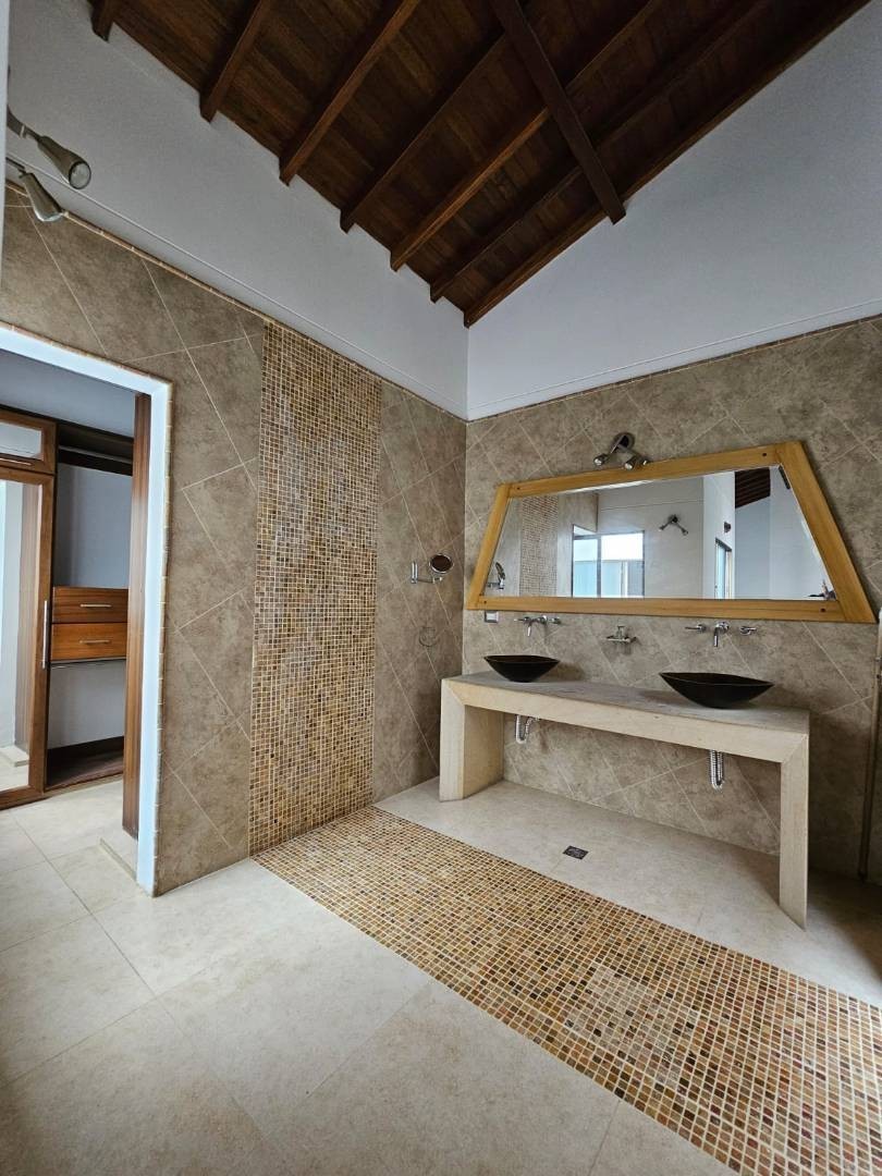 Casa en arriendo en Loma De La Doctora, Sabaneta · foto 17 de 17