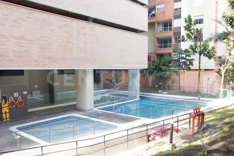 Apartamento de 3 alcobas en venta en Cumbres, Envigado, 175 m² · foto 20 de 24