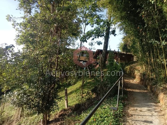 Casa de 5 alcobas en arriendo en La Clara, Guarne · foto 22 de 24