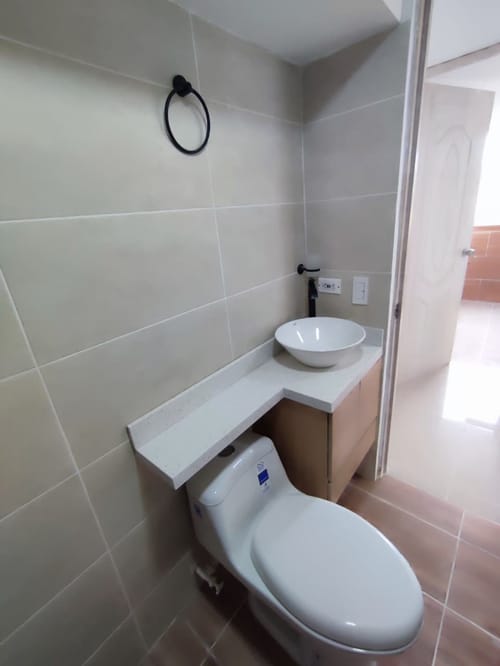 Apartamento de 3 alcobas en venta en El Trapiche, Bello, 55 m² · foto 11 de 14