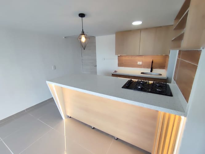 Apartamento de 3 alcobas en venta en El Trapiche, Bello, 55 m² · foto 6 de 14