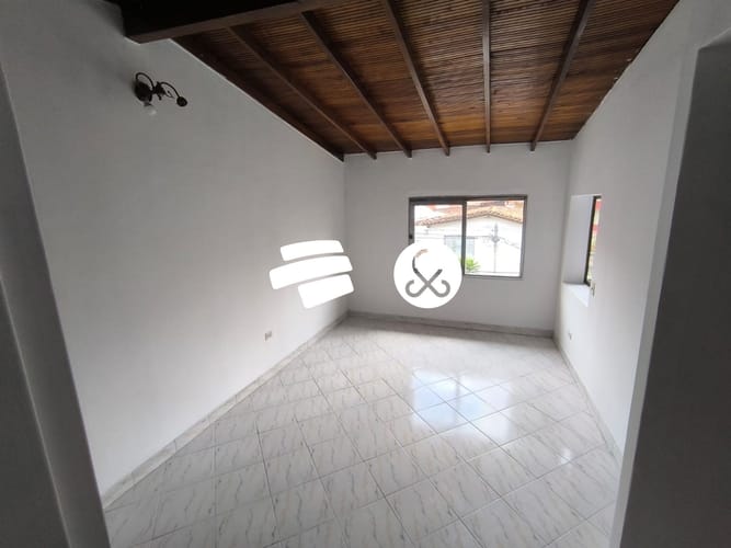 Casa de 6 alcobas en venta en Laureles, Medellín, 237 m² · foto 14 de 24