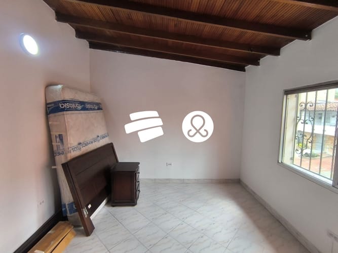 Casa de 6 alcobas en venta en Laureles, Medellín, 237 m² · foto 19 de 24