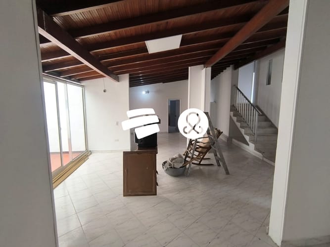 Casa de 6 alcobas en venta en Laureles, Medellín, 237 m² · foto 20 de 24