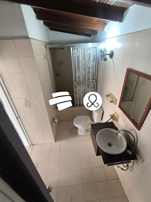 Casa de 6 alcobas en venta en Laureles, Medellín, 237 m² · foto 21 de 24