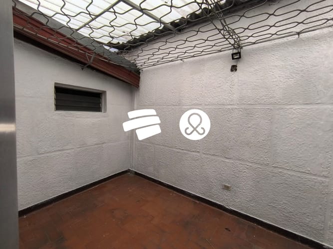Casa de 6 alcobas en venta en Laureles, Medellín, 237 m² · foto 23 de 24