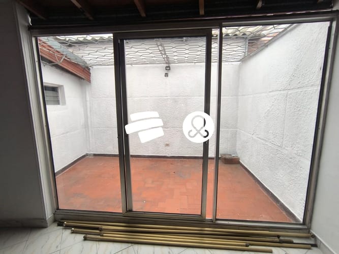 Casa de 6 alcobas en venta en Laureles, Medellín, 237 m² · foto 24 de 24