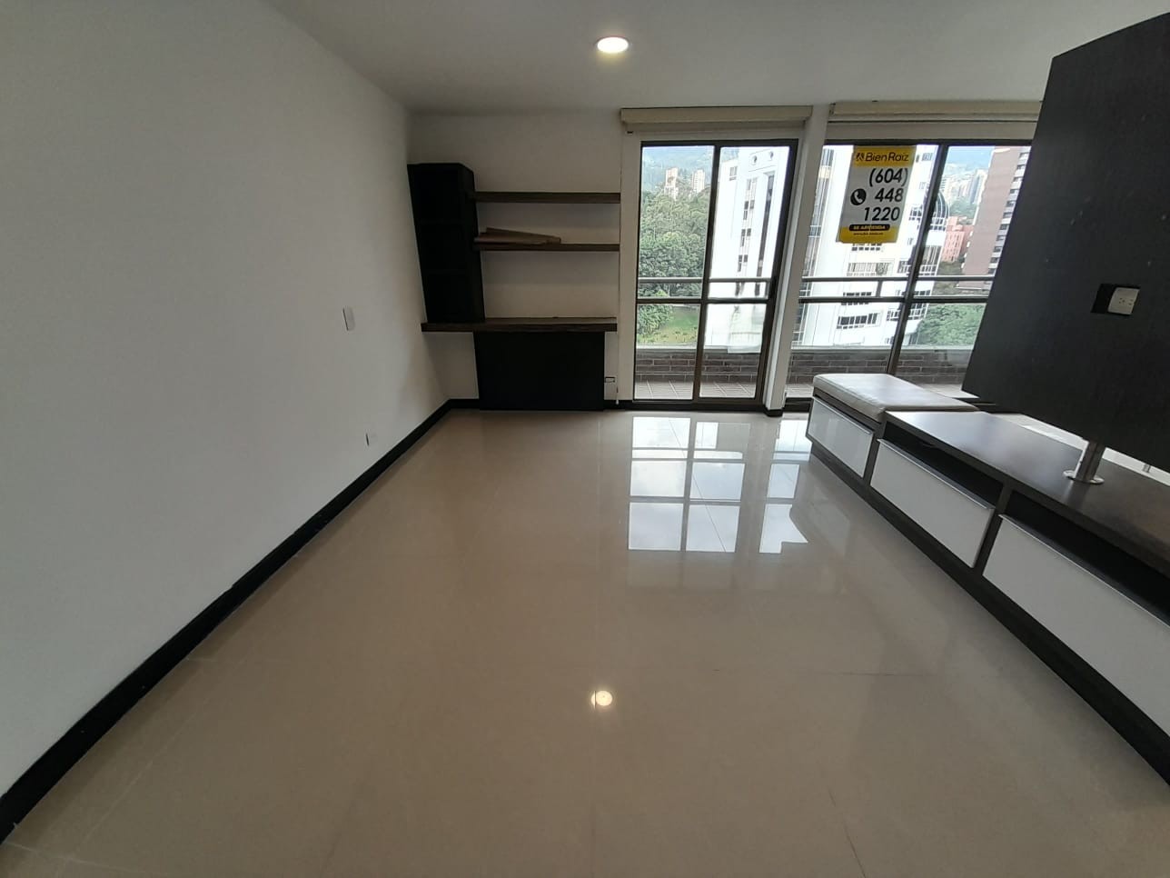 Apartaestudio en arriendo en El Poblado, Medellín · foto 2 de 17